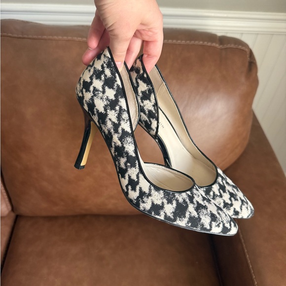 Anne Klein Black and White Houndstooth Heels - Picture 1 of 4